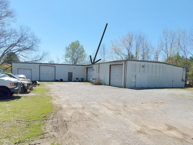 LEASED: 3,000 sf Warehouse Space