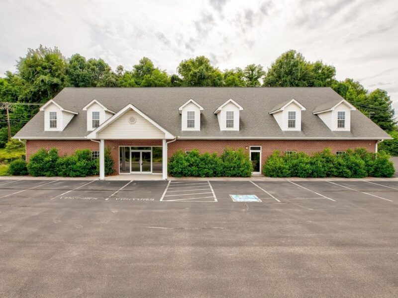 SOLD: 7,406 sf All-Brick Office Building in Lenoir City