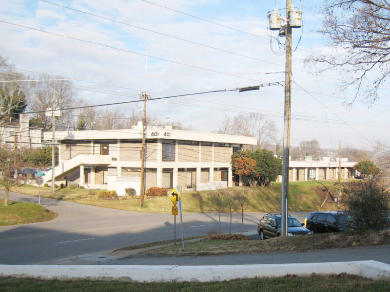 FOR LEASE: Office Space 2,800 sf Near UT and Downtown Knoxville