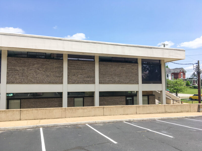 FOR LEASE: Office Space 2,800 sf Near UT and Downtown Knoxville