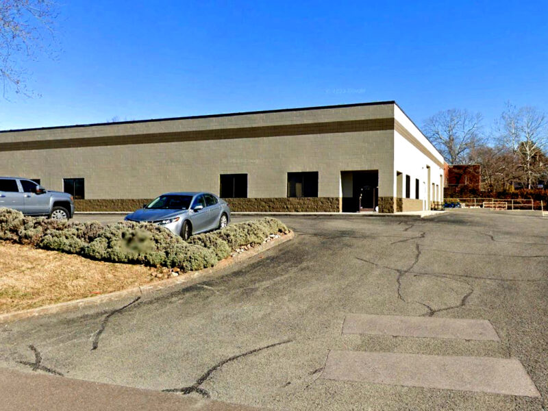 FOR LEASE: 3,895 sf Warehouse & Office in Bearden