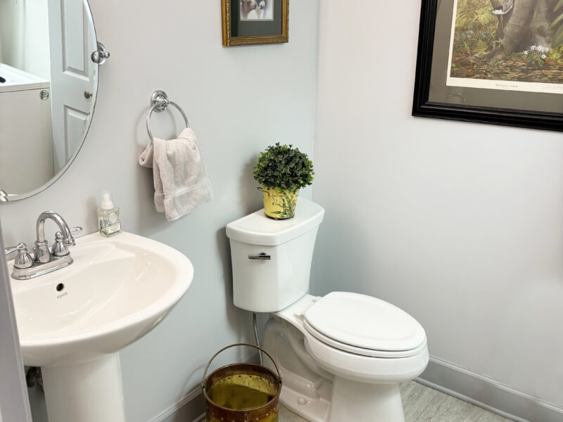 Stunning PUD Townhome in Prime Location Near West Town Mall & Rocky Hill