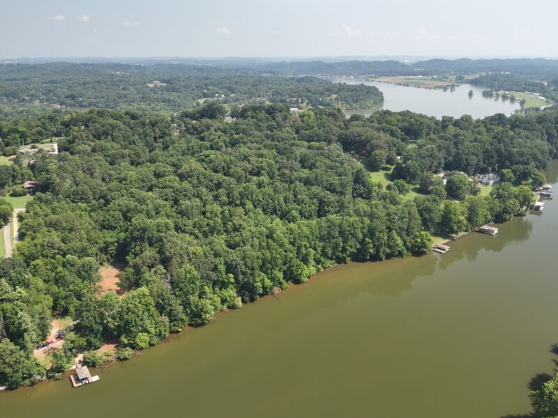Spectacular 22 Waterfront Acres Near Downtown Knoxville