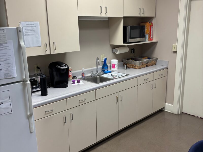 Turnkey Dental Office in West Knoxville – Fully Equipped & Furnished
