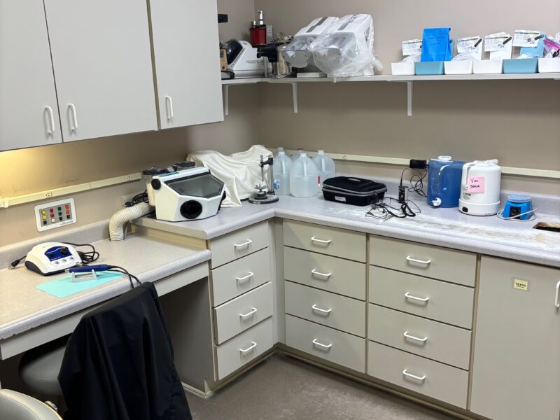 Turnkey Dental Office in West Knoxville – Fully Equipped & Furnished