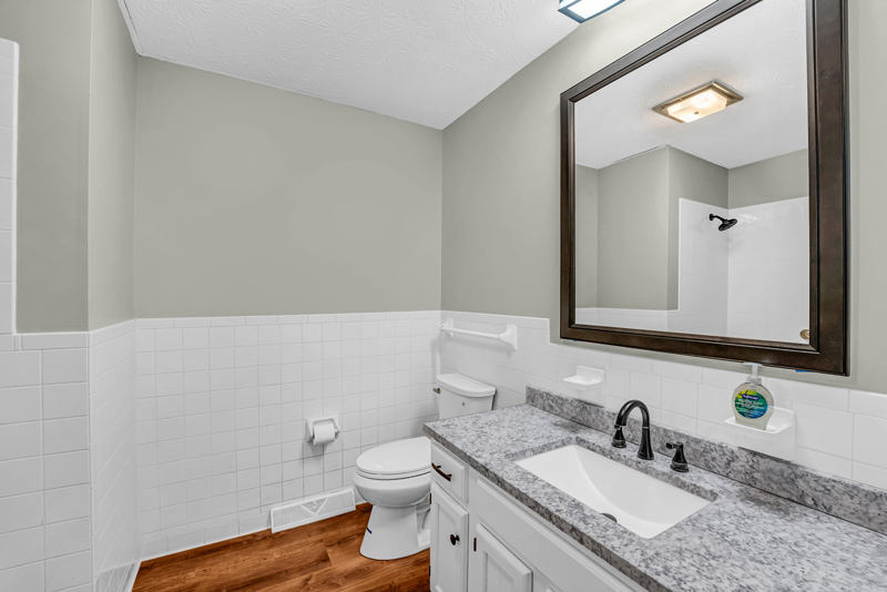 Beautifully Updated 2,642 sf Home in West Knoxville