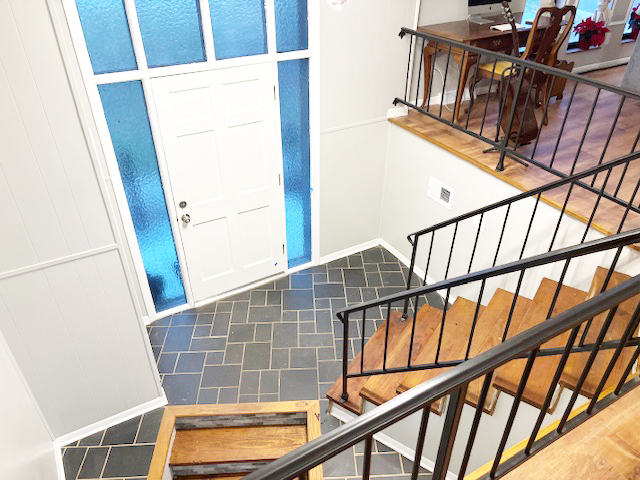 Beautifully Updated 2,642 sf Home in West Knoxville