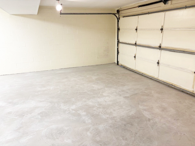 Beautifully Updated 2,642 sf Home in West Knoxville