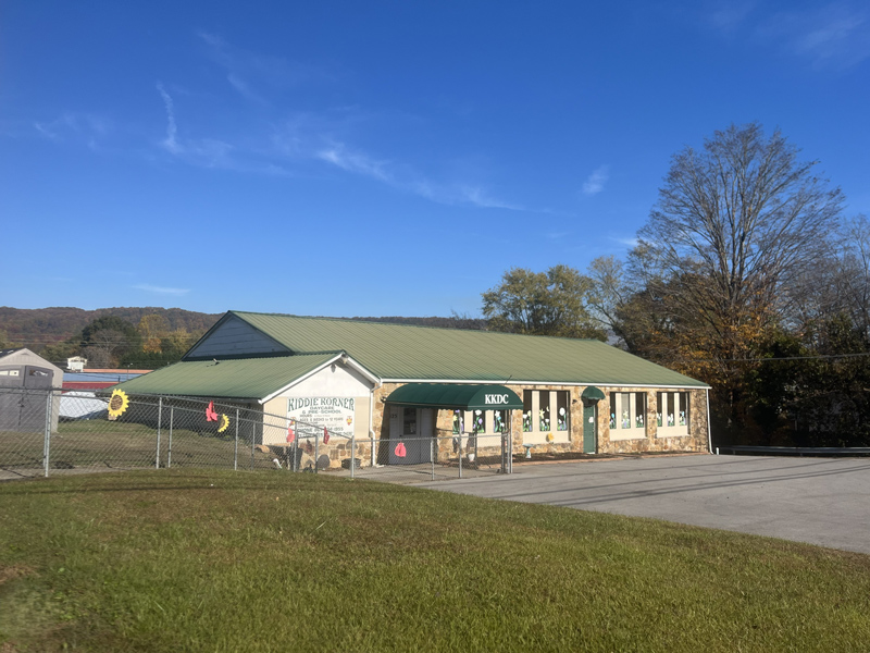 3,600 sf Commercial Building in Rockwood