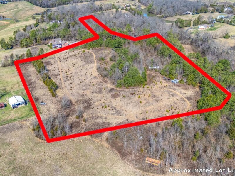 UNDER CONTRACT: Gorgeous 8.6 Acres for Custom Home in Walland