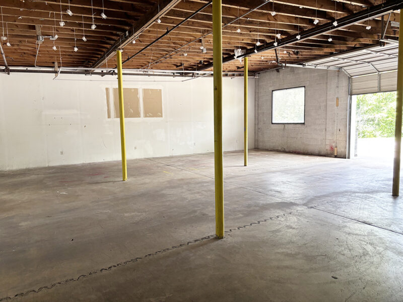 FOR LEASE: 9,000 sf Warehouse Space with Office in Louisville