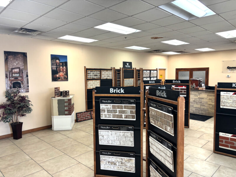 FOR LEASE: 20,000 sf Warehouse w/ Office on Parkside Drive